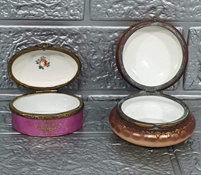 Pareja de joyeros en porcelana - Imagen 2