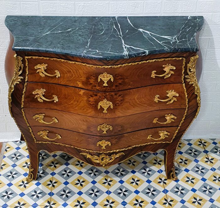 Cómoda cajonera estilo Luis XV - Imagen 5