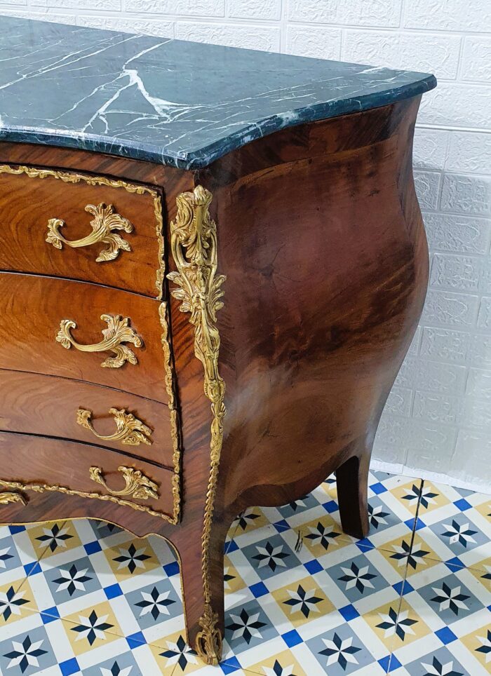 Cómoda cajonera estilo Luis XV - Imagen 3