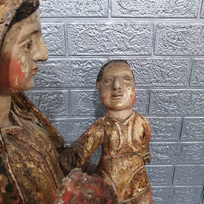 Talla de madera policromada Virgen con niño SS.XVII-XVIII - Imagen 6
