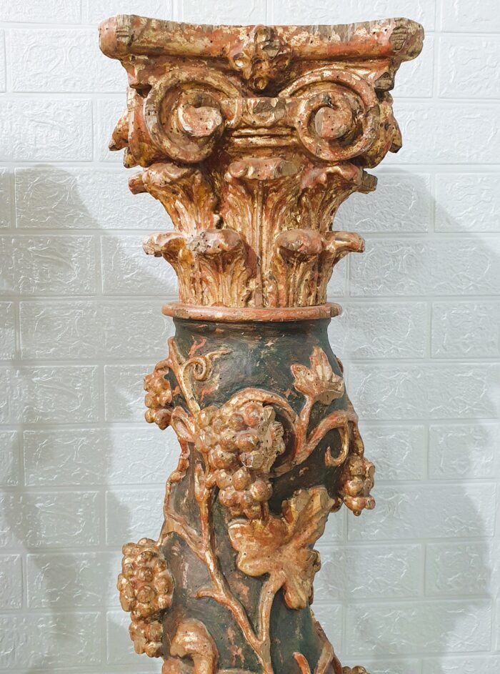 Pareja de columnas salomónicas - Imagen 13