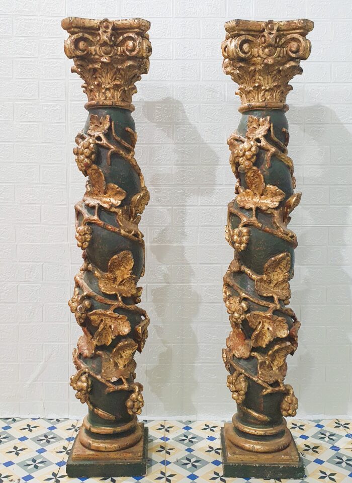 Pareja de columnas salomónicas - Imagen 8