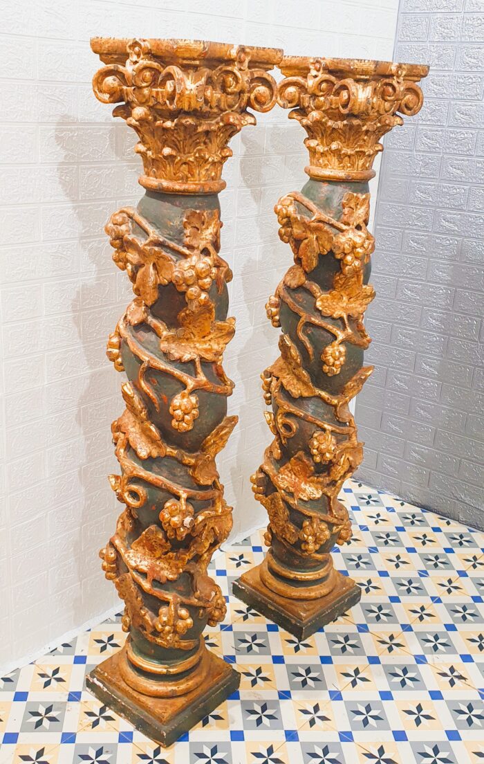 Pareja de columnas salomónicas - Imagen 5