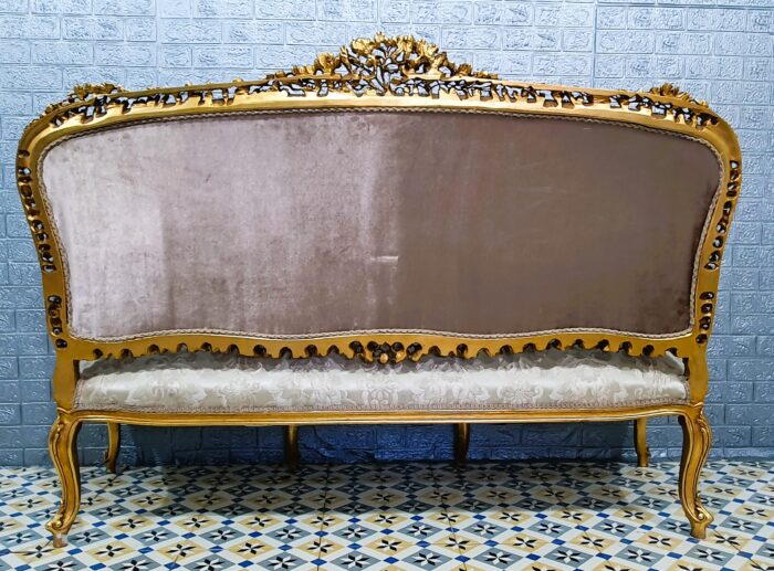 Conjunto sofá con dos sillones y mesa auxiliar estilo Luis XV - Imagen 6