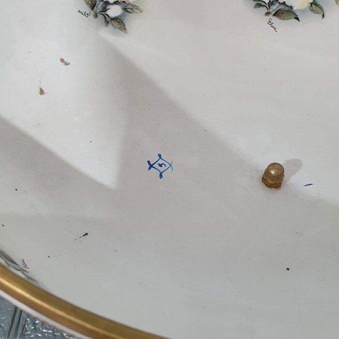 Conjunto jarrones y centro de mesa porcelana y bronce - Imagen 9